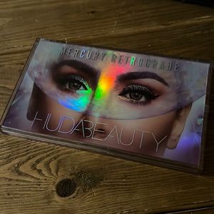 Huda Beauty Mercury Retrograde Eyeshadow Palette